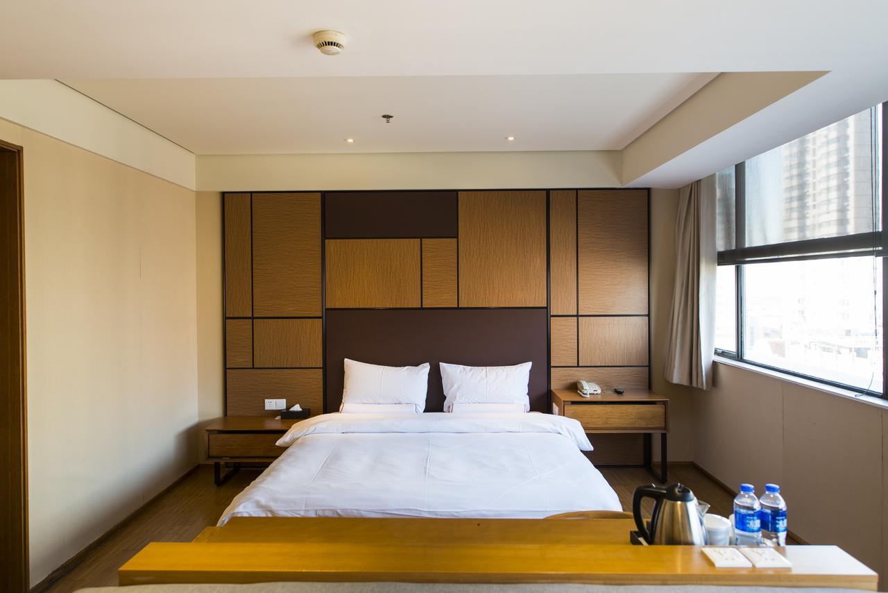 Ji Hongqiao Transport Hub Linkong Zone 4* Shanghai