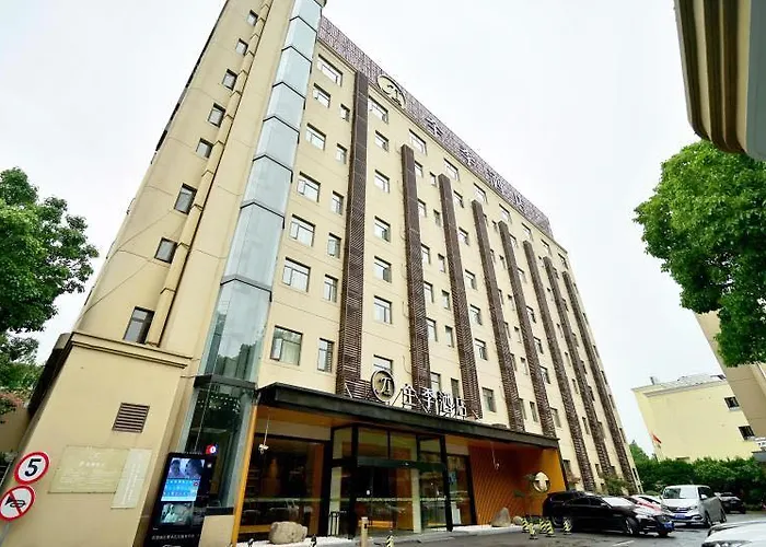 Ji Hotel Shanghai Hongqiao Transport Hub Linkong Zone